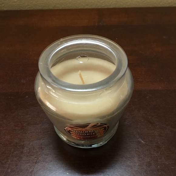 Candle: Gourmet Cookies - Picture 2 of 2